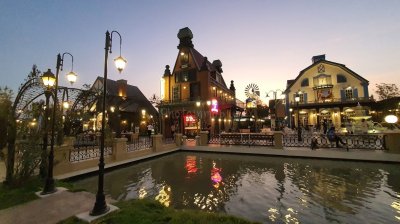 Chocolate Ville ร้านอาหารที่มีขนาดใหญ่แห่งหนึ่งในกรุงเทพมหานคร Chocolate Ville ร้านอาหารที่มีขนาดใหญ่แห่งหนึ่งในกรุงเทพมหานคร