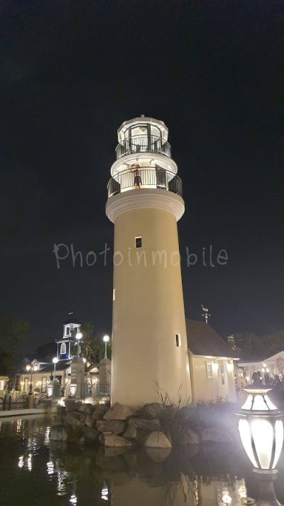 Chocolate Ville ร้านอาหารที่มีขนาดใหญ่แห่งหนึ่งในกรุงเทพมหานคร Chocolate Ville ร้านอาหารที่มีขนาดใหญ่แห่งหนึ่งในกรุงเทพมหานคร