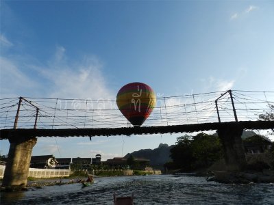บอลลูน ที่ วังเวียง ประเทศลาว