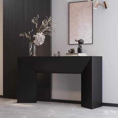 Console table model TB713