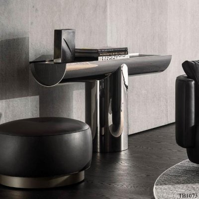 Console table model TB1073