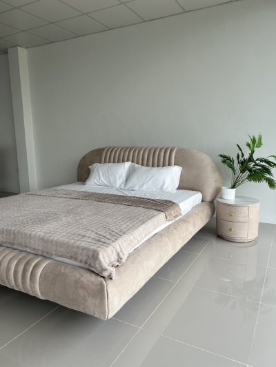 Bed DC1091 Dim 6 ft.