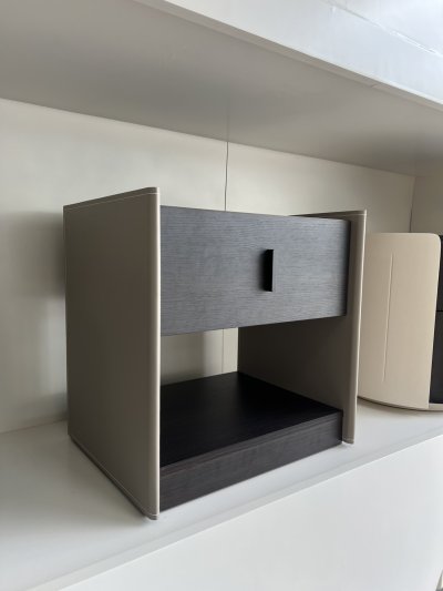 ตู้ข้างเตียง รุ่น TB1381