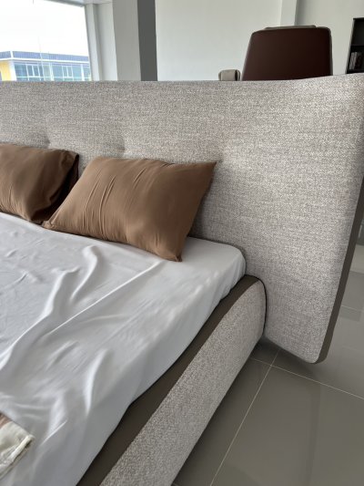 Bed DC1107 Dim 6 ft.