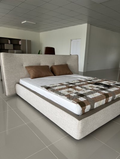 Bed DC1107 Dim 6 ft.