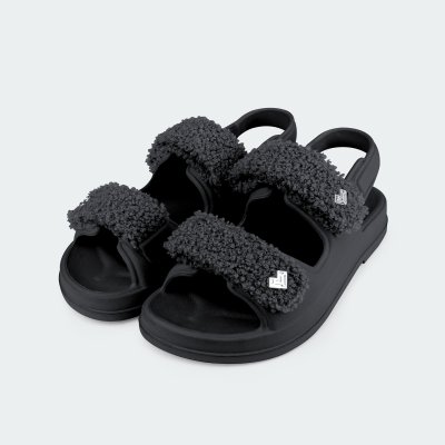 Monobo รุ่น Cindy Muffin รองเท้าแตะสายคู่สวมง่าย ลุคน่ารักสายหวาน ตกแต่งโลโก้ทรงเพชร พื้นนุ่ม เดินสบาย ของแท้ 100%