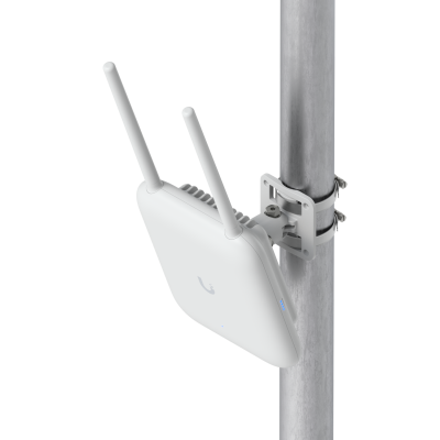 U7-Pro-Outdoor : Weatherproof WiFi 7 Access Point (IP67) with 6 spatial streams, AFC-enabled 6 GHz, directional super antenna, and adjustable mounting