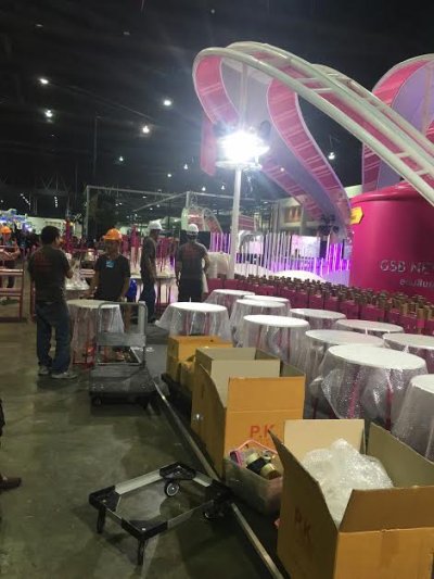 ขนย้ายอุปกรณ์จัดแสดงงาน