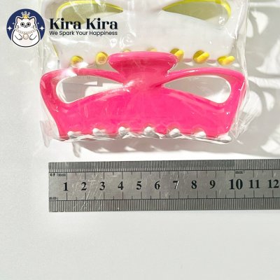 ตัวหนีบผม ลายโบว์ใหญ่ฉลุ สีสดสลับขาว (6 ชิ้น)