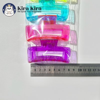 ตัวหนีบผม สีเหลี่ยมกลางฉลุ สีใส (6 ชิ้น)