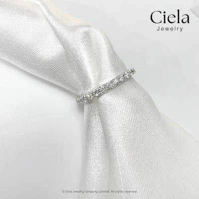 แหวนเพชรแถว Classic Eternity Band Ring 0.02 กะรัต