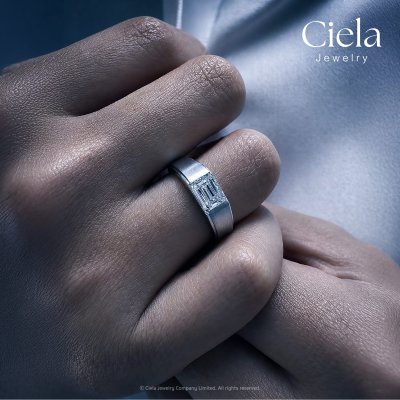 men classic emerald ring
