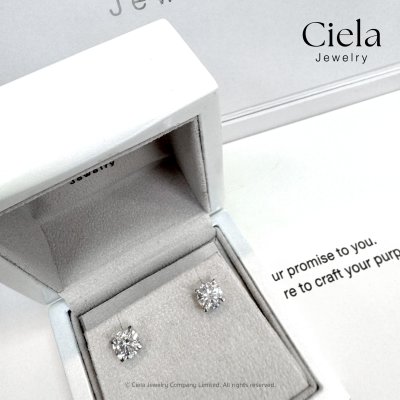 ต่างหูเพชรทรงกลมเม็ดเดี่ยว Classic Round Brilliant Stud Earrings