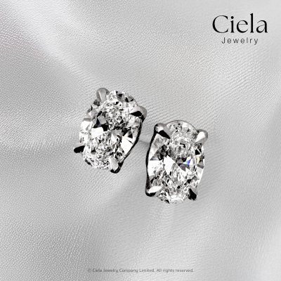 ต่างหูเพชร Oval Cut Classic Stud Earrings