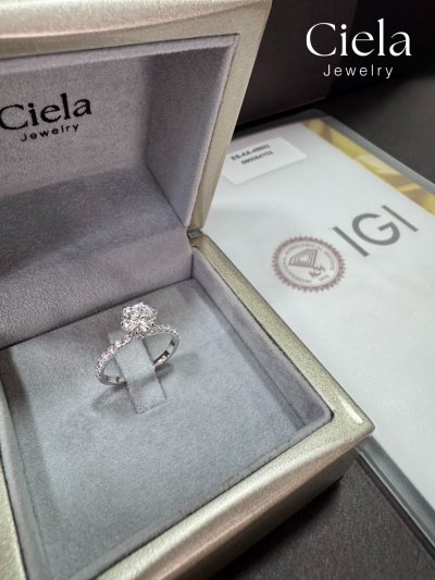 solitaire pave diamond ring