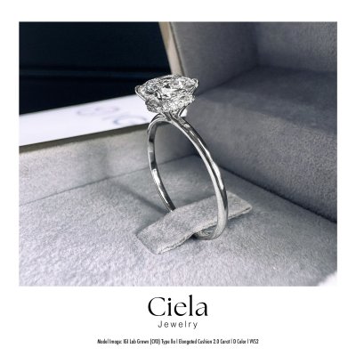 แหวนเพชรเม็ดเดี่ยว Hidden Halo Elongated Cushion Solitaire