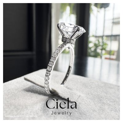Oval Pave Solitaire