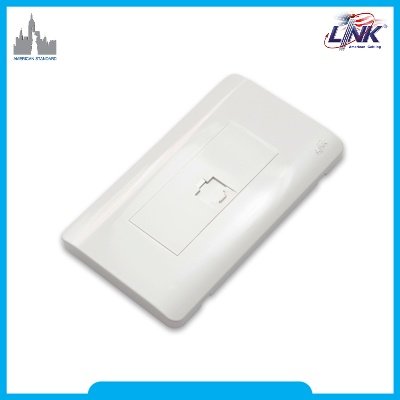 SHINY EXCLUSIVE FACE PLATE 1 PORT w/Shutter หน้ากากขาวเงาสวยสุดหรูมีชัตเตอร์