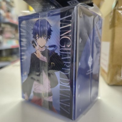 กล่องใส่การ์ดพลาสติก Bushiroad Deck Holder V3 Vol.1156 "Yu-Yu Kondo & Busou Saijin, Ars Vairina"
