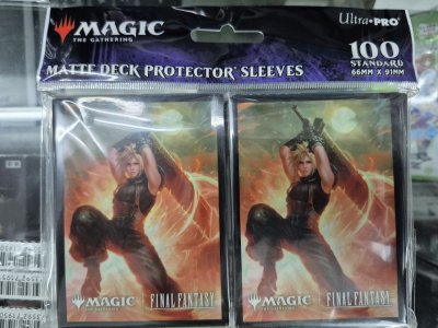 Ultra Pro FINAL FANTASY Protector Sleeves ซองคลุมการ์ด 100 ชิ้น (สำหรับการ์ด MTG,WS,RE,SVE) Cloud, Ex-SOLDIER