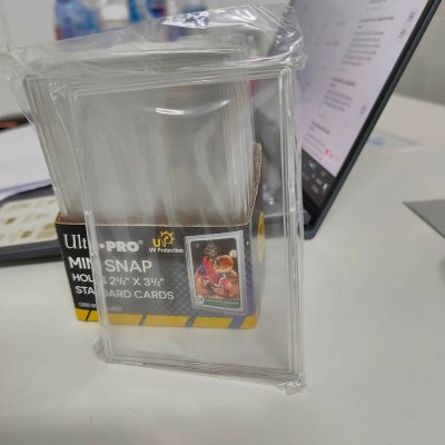 Ultra Pro : Mini Snap (กรอบพลาสติกเก็บการ์ดสะสมขนาดเล็ก (ใส่ได้ทั้ง YGO,VG,MTG,WS) 1 ชิ้น