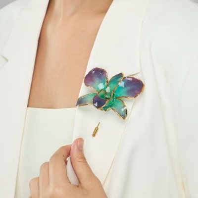 Clear-Coated & Gold Edges Dendrobium Orchid Stick Pins