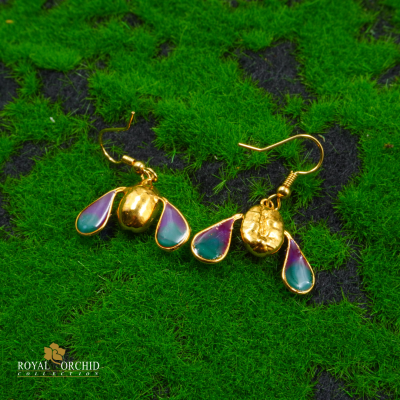 Art Deco "Firefly-shaped earrings made from coffee beans"