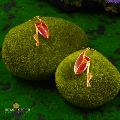 Art Deco " Clear resin insect wing shaped earrings "