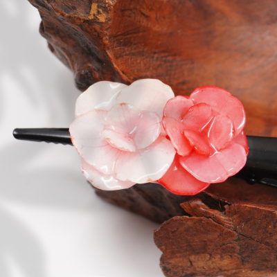 Clear-Coated Double Hydrangea on Hair Clip