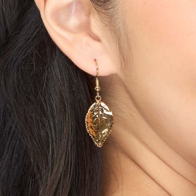 ต่างหูใบกุหลาบชุบทอง ต่างหูใบกุหลาบชุบทอง