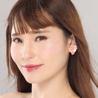 ต่างหูดอกไฮเดรนเยีย