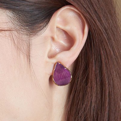 ต่างหูตัดกลีบดอกกล้วยไม้เดนโดรเบียมขอบทอง ต่างหูตัดกลีบดอกกล้วยไม้เดนโดรเบียมขอบทอง