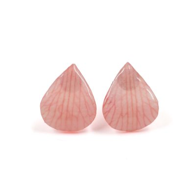 ต่างหูตัดกลีบดอกกล้วยไม้เดนโดรเบียม ต่างหูตัดกลีบดอกกล้วยไม้เดนโดรเบียม