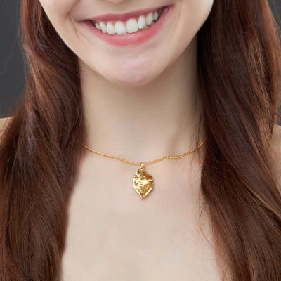 จี้ใบดอกกุหลาบชุบทอง จี้ใบดอกกุหลาบชุบทอง