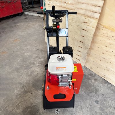 เครื่องขูดหน้าปูน ขุดคอนกรีตพร้อมเครื่องยนต์เบนซิน OKURA รุ่น OK-MP200