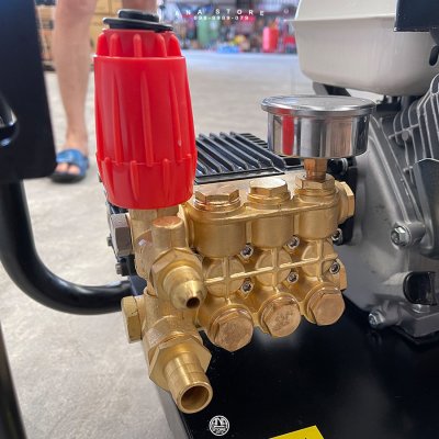 ปั๊มอัดฉีดแรงดันสูง 200bar OKURA เครื่องยนต์เบนซิน6.5HP รุ่น2900EN
