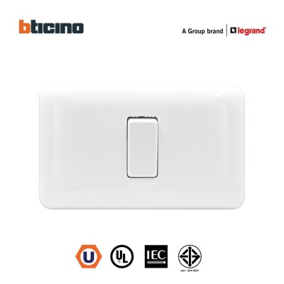 BTicino ชุดสวิตช์สองทาง พร้อมฝาครอบ สีขาว รุ่น Magic Advance