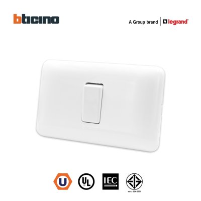 BTicino ชุดสวิตช์สองทาง พร้อมฝาครอบ สีขาว รุ่น Magic Advance