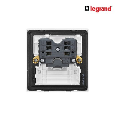 Legrand เต้ารับสายเคเบิล 1 ช่อง 20 แอมป์ สีขาว รุ่นมาเรียเซนต์ | Mallia Senses | 281147MW