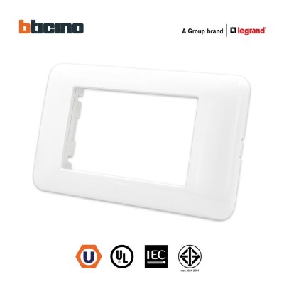 BTicino หน้ากากฝาครอบ ขนาด 3 ช่อง สีขาว Cover Plate 3 Module White รุ่น Magic Advance | M903/30P