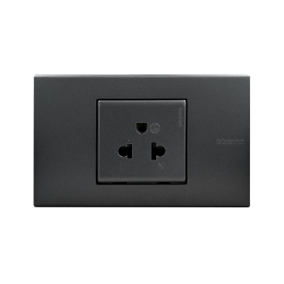 BTicino ชุดเต้ารับเดี่ยว พร้อมฝาครอบ 1.5ช่อง สีดำ มาติกซ์ | Matix | AG5025TWT+AG5522N