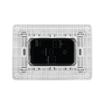 BTicino ชุดเต้ารับคู่มีกราวด์ 3ขา มีม่านนิรภัย พร้อมฝาครอบ 3ช่อง สีเหลือง มาติกซ์ |Matix |AM5025DWT+AM4803CAB