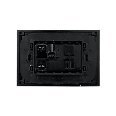 BTicino ชุดเต้ารับคู่กราวน์ พร้อมหน้ากากขนาด 3 ช่อง สีดำ Duplex Socket 16A cover plate black l Living Now