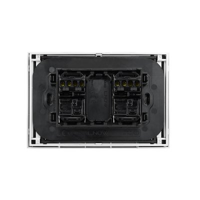 BTicino ชุดสวิตช์ทางเดียว 2 สวิตช์ พร้อมหน้ากากขนาด 3 ช่อง สีขาว 1 WAY Switch 2 modules, cover plate white l Living Now