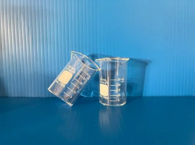 Beaker glass, size 30 ml, "Pyrex"  (บีกเกอร์แก้ว)