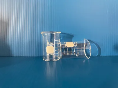 Beaker glass, size 30 ml, "Pyrex"  (บีกเกอร์แก้ว)
