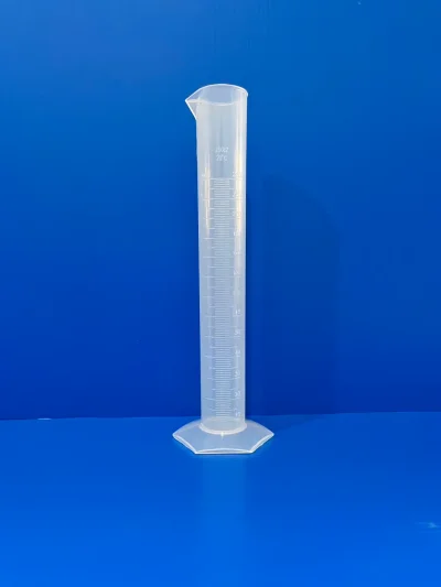 Cylinder plastic, "Polylab" (กระบอกตวงพลาสติก)
