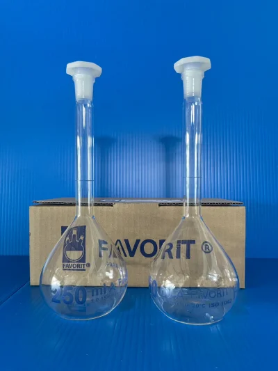 Volumetric flask PE stopper ClassA250 ml."Favorit"