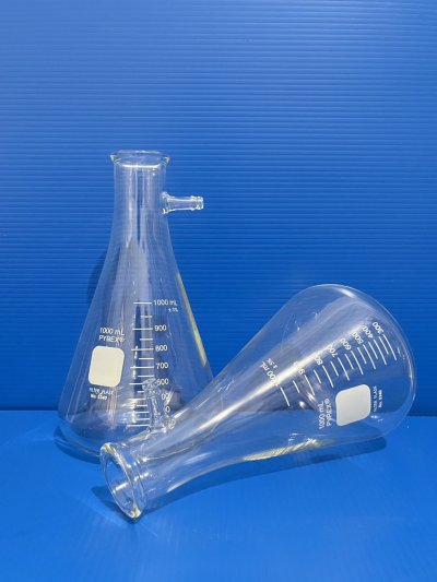 Filtering flask(Suction Flask) size 1L, "Pyrex"
