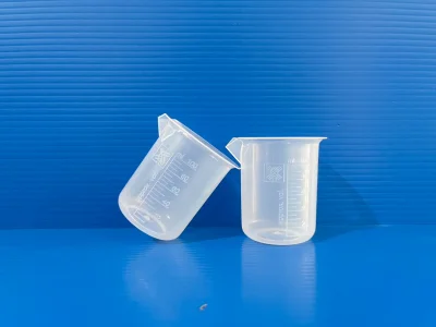 Beaker plastic PP without handle, 100 ml,